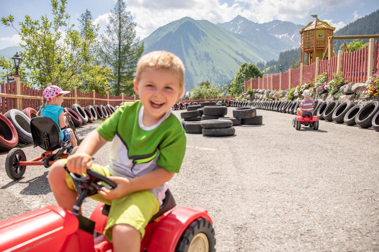 Familotel Kaiserhof - Families Only Berwang Luaran gambar