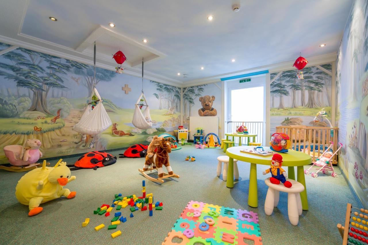 Familotel Kaiserhof - Families Only Berwang Luaran gambar