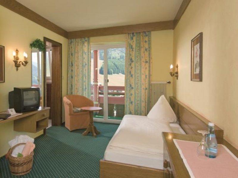 Familotel Kaiserhof - Families Only Berwang Luaran gambar